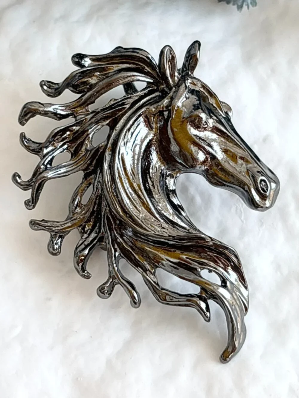 Horse Head Figural Billowing Mane Silver Toned Textured VIntage Insp Brooch Pin